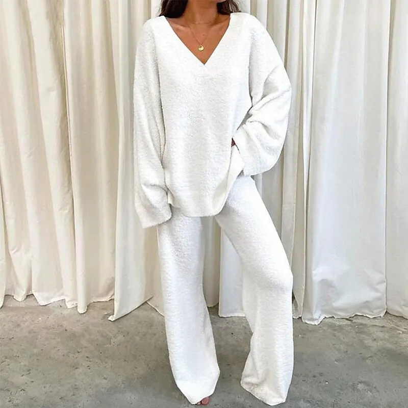 Autumn Winter Women's Comfortable Tracksuits Casual V-Neck Long Sleeve Pullover And Pants Warm Two Piece Set Women Fashion Sets
Autumn Winter Women's Comfortable Tracksuits Casual V-Neck Long Sleeve Pullover And Pants Warm Two Piece Set Women Fashion Sets