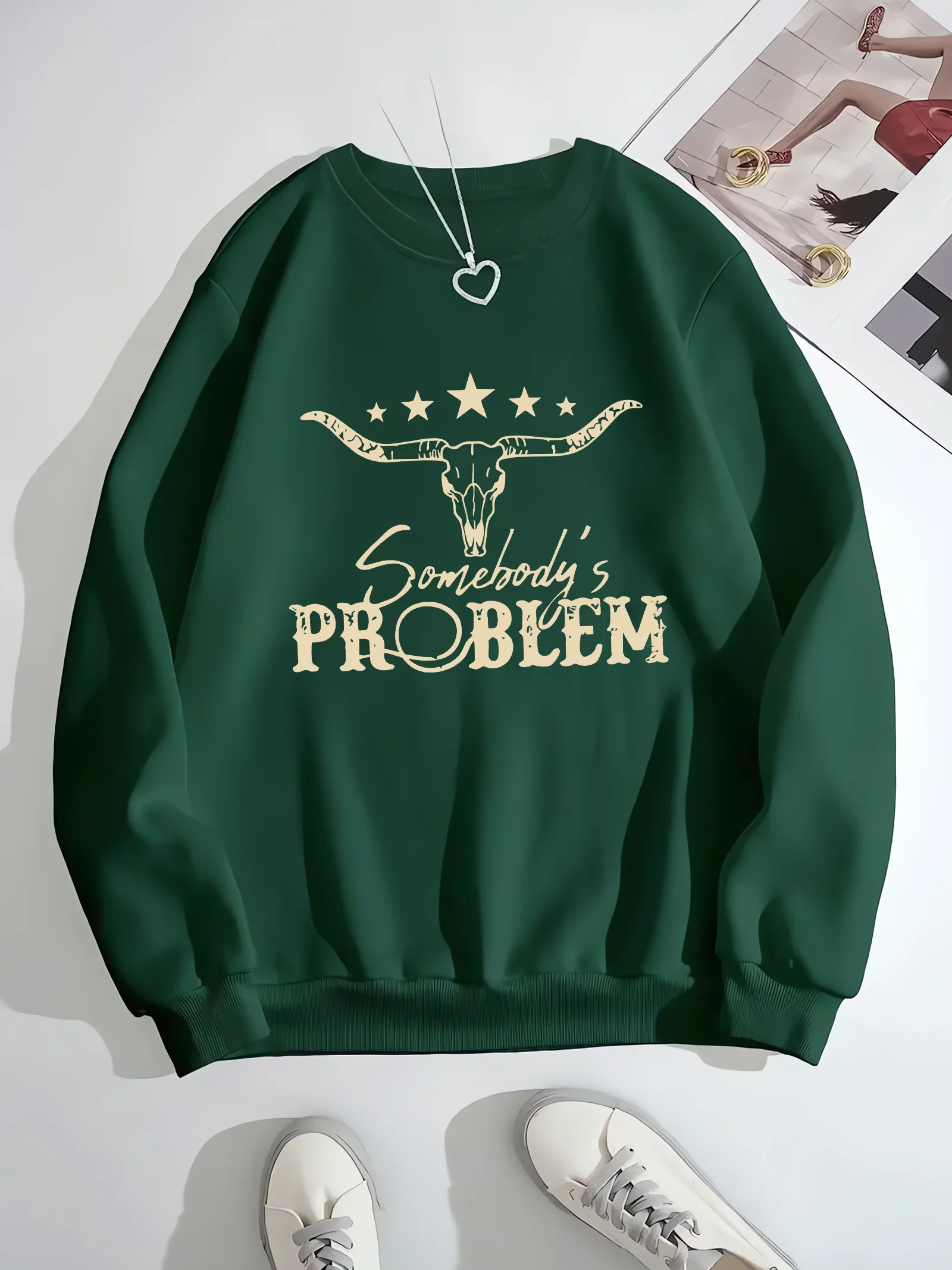 Fashionable and trendy, women's round neck printed hoodie, women's autumn and winter casual clothing, loose and comfortable
Fashionable and trendy, women's round neck printed hoodie, women's autumn and winter casual clothing, loose and comfortable