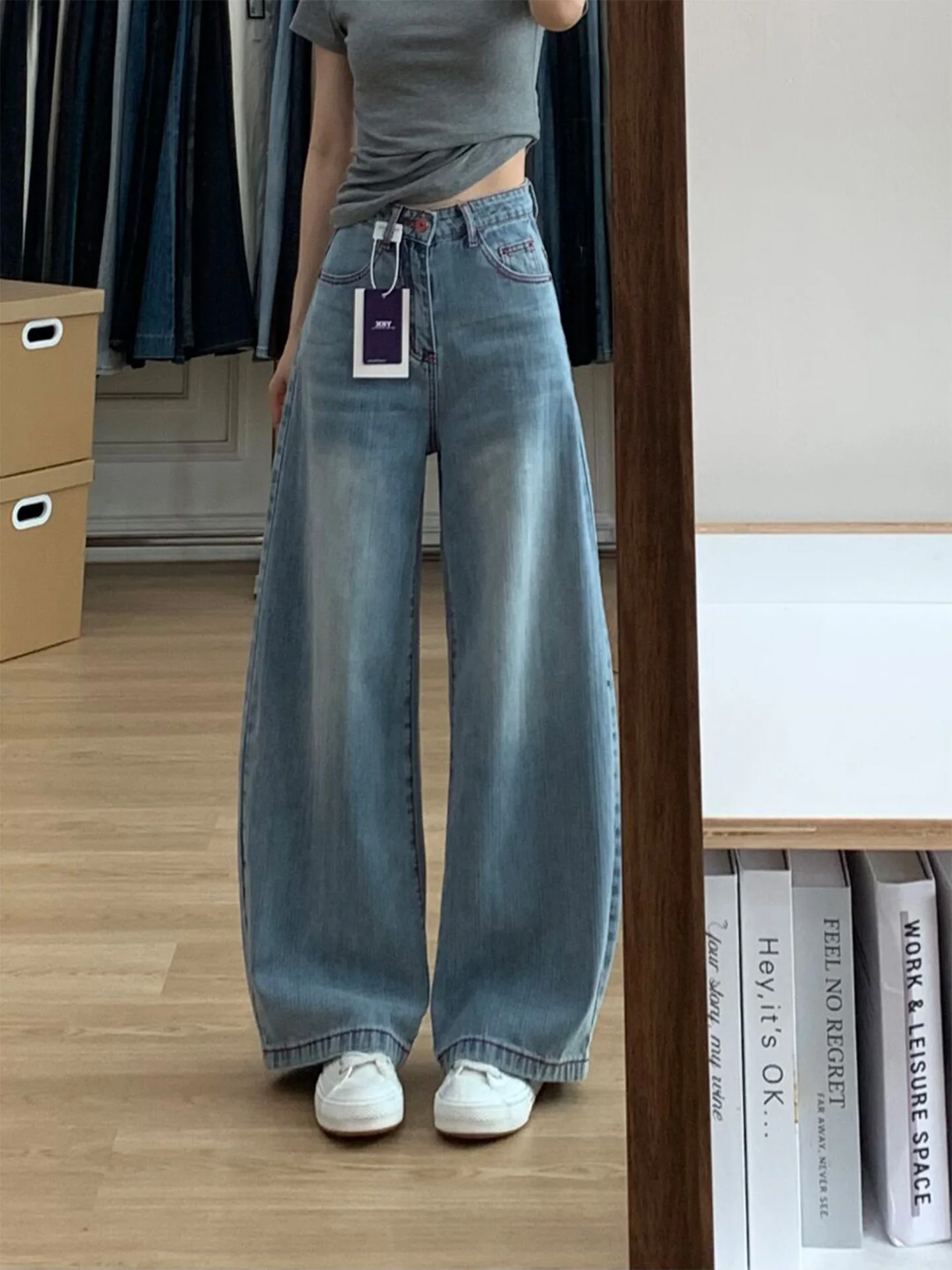 Slim Fit American Style High Street Denim Jeans Women's Summer New Pocket Embroidery Wide Leg Pants Casual High Waist Jeans
Slim Fit American Style High Street Denim Jeans Women's Summer New Pocket Embroidery Wide Leg Pants Casual High Waist Jeans