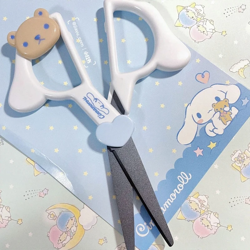 Sanrio Cinnamoroll Anime Kawaii Girl Heart Cutting Scissors Cute Hello Kitty Cartoon Diy Cut Paper Scissors Toys for Kids
Sanrio Cinnamoroll Anime Kawaii Girl Heart Cutting Scissors Cute Hello Kitty Cartoon Diy Cut Paper Scissors Toys for Kids