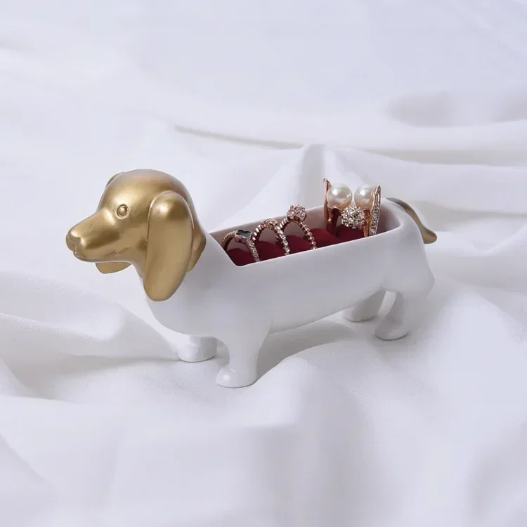 Creative Dachshund Dog Ring Jewelry Box Ring Storage Rack Gold Display Props Ornaments Cute Dogs Home Accessories
Creative Dachshund Dog Ring Jewelry Box Ring Storage Rack Gold Display Props Ornaments Cute Dogs Home Accessories