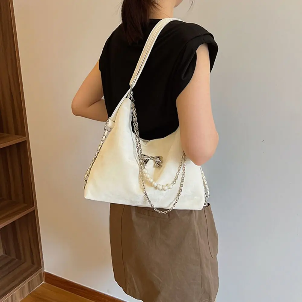 Retro Women's Shoulder Bag Large Capacity PU Leather Student Tote Bag Butterfly Pearl Chain Lightweight Shopping Handbag
Retro Women's Shoulder Bag Large Capacity PU Leather Student Tote Bag Butterfly Pearl Chain Lightweight Shopping Handbag