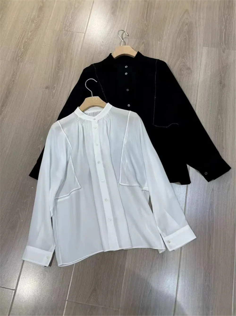 2025 Summer Round Neck Silk Women's Casual Solid Color Versatile Long Sleeve Shirt
2025 Summer Round Neck Silk Women's Casual Solid Color Versatile Long Sleeve Shirt