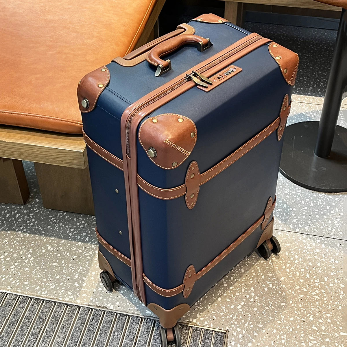 Vintage Blue Leather Business Luggage 20in Carry-On + 24in Checked Travel Suitcase Spinner Wheels TSA Lock College Style Unisex
Vintage Blue Leather Business Luggage 20in Carry-On + 24in Checked Travel Suitcase Spinner Wheels TSA Lock College Style Unisex