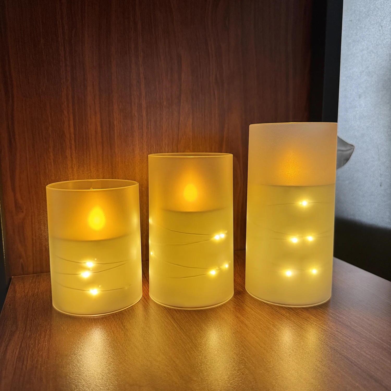 3 шт. мерцающие беспламенные свечи с дистанционным акриловым светодиодным свечом со встроенной звездной нитью, свеча на батарейках, для дома
3 шт. мерцающие беспламенные свечи с дистанционным акриловым светодиодным свечом со встроенной звездной нитью, свеча на батарейках, для дома