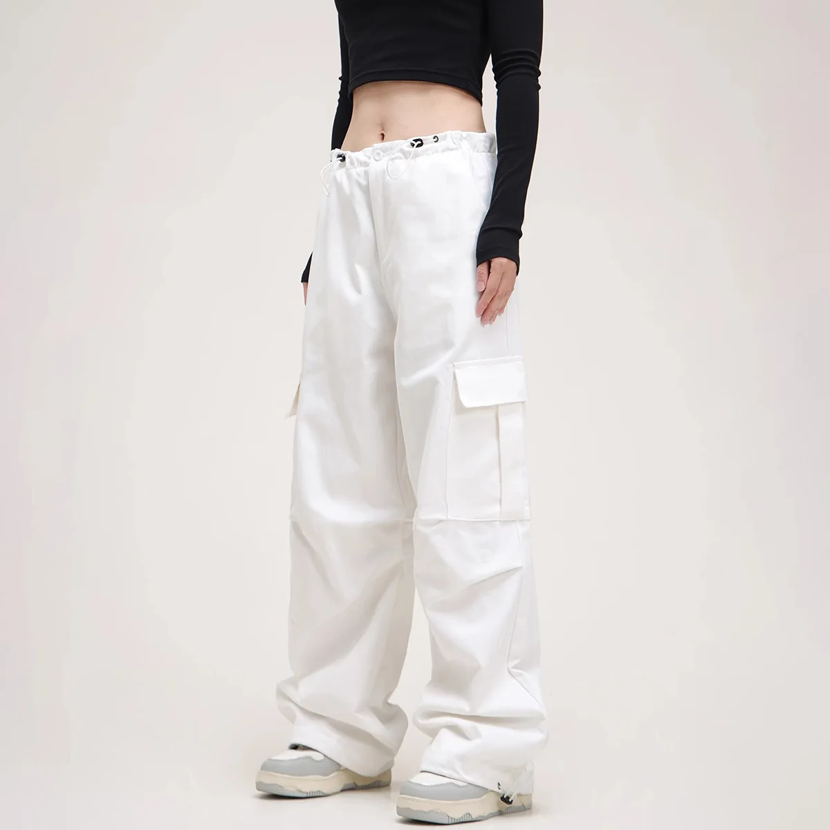 Hot Girl Loose Pocket Work Pants Solid Color Paratroopers Look Slim High Street Sports Floor Dragging Long Pants
Hot Girl Loose Pocket Work Pants Solid Color Paratroopers Look Slim High Street Sports Floor Dragging Long Pants