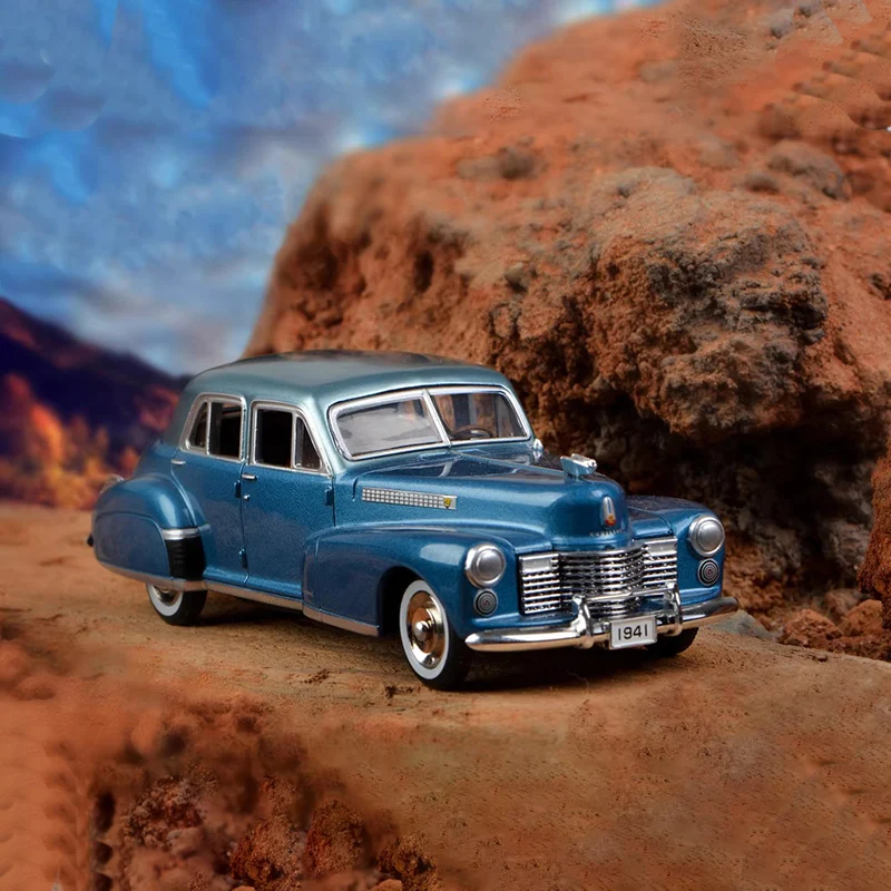 1:43 Scale 1941 Fleetwood Simulation Alloy Car Model Static Display Collectible Toy Gift Souvenir Decoration
1:43 Scale 1941 Fleetwood Simulation Alloy Car Model Static Display Collectible Toy Gift Souvenir Decoration