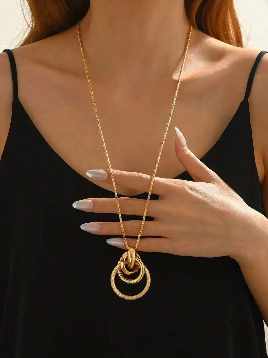 1pc Fashionable Asymmetrical Pearl Faux Pearl Minimalist Elegant Delicate Creative Luxury Versatile Extra Long Snake Chain Titan
1pc Fashionable Asymmetrical Pearl Faux Pearl Minimalist Elegant Delicate Creative Luxury Versatile Extra Long Snake Chain Titan