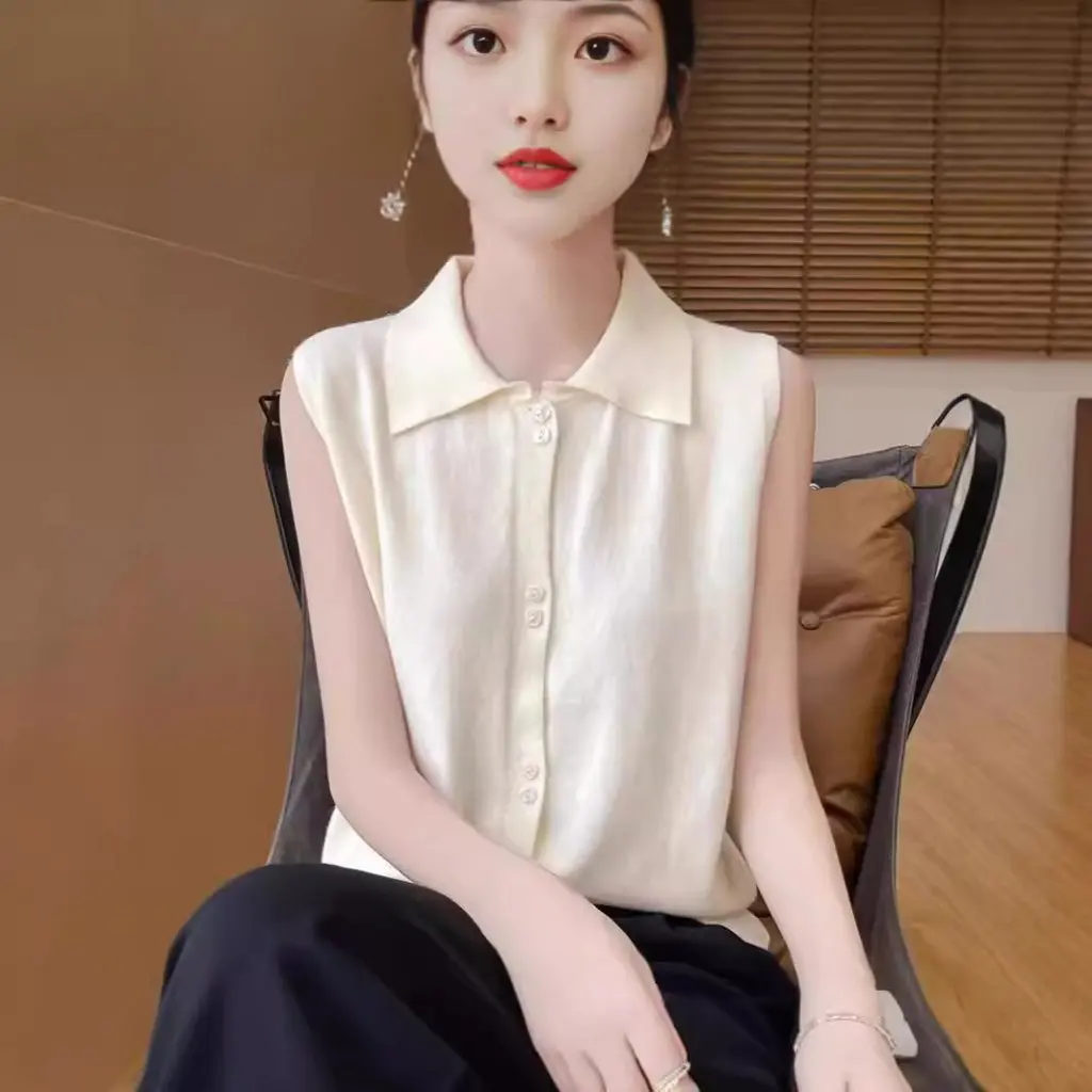 Women's Spring Knitted Vest Sleeveless Polo Collar Cardigan Slimming Base Shirt Thin Knitted Sweater Top
Women's Spring Knitted Vest Sleeveless Polo Collar Cardigan Slimming Base Shirt Thin Knitted Sweater Top
