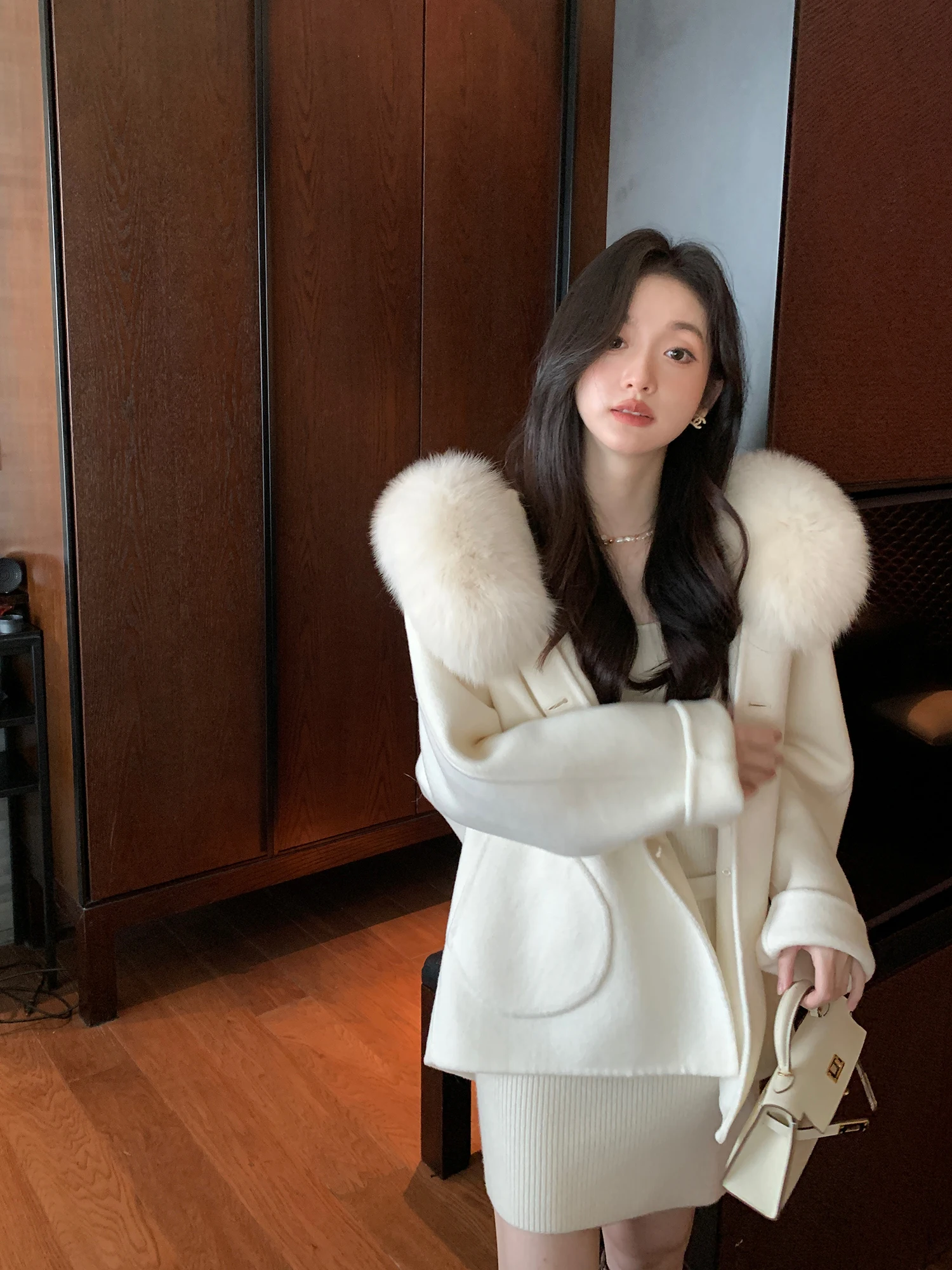 Double-Sided Camere Woolen Coat for Women Sweet Lazy Sle Winter Outerwear Hidden Buttons ket Wool Collar Long Sve
Double-Sided Camere Woolen Coat for Women Sweet Lazy Sle Winter Outerwear Hidden Buttons ket Wool Collar Long Sve