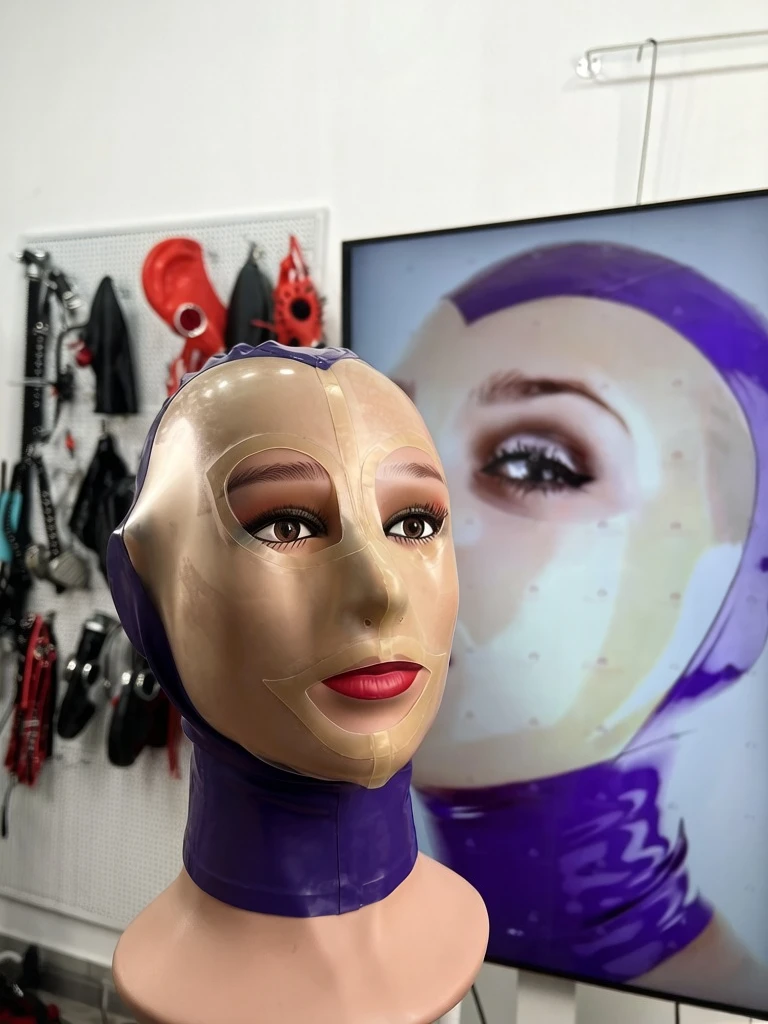 Two-Tone Rubber Hood Transparent Tone Front Face Matched Gloss Tall Collar Eyes Mouth Openings Cosplay Performances Fashio
Two-Tone Rubber Hood Transparent Tone Front Face Matched Gloss Tall Collar Eyes Mouth Openings Cosplay Performances Fashio
