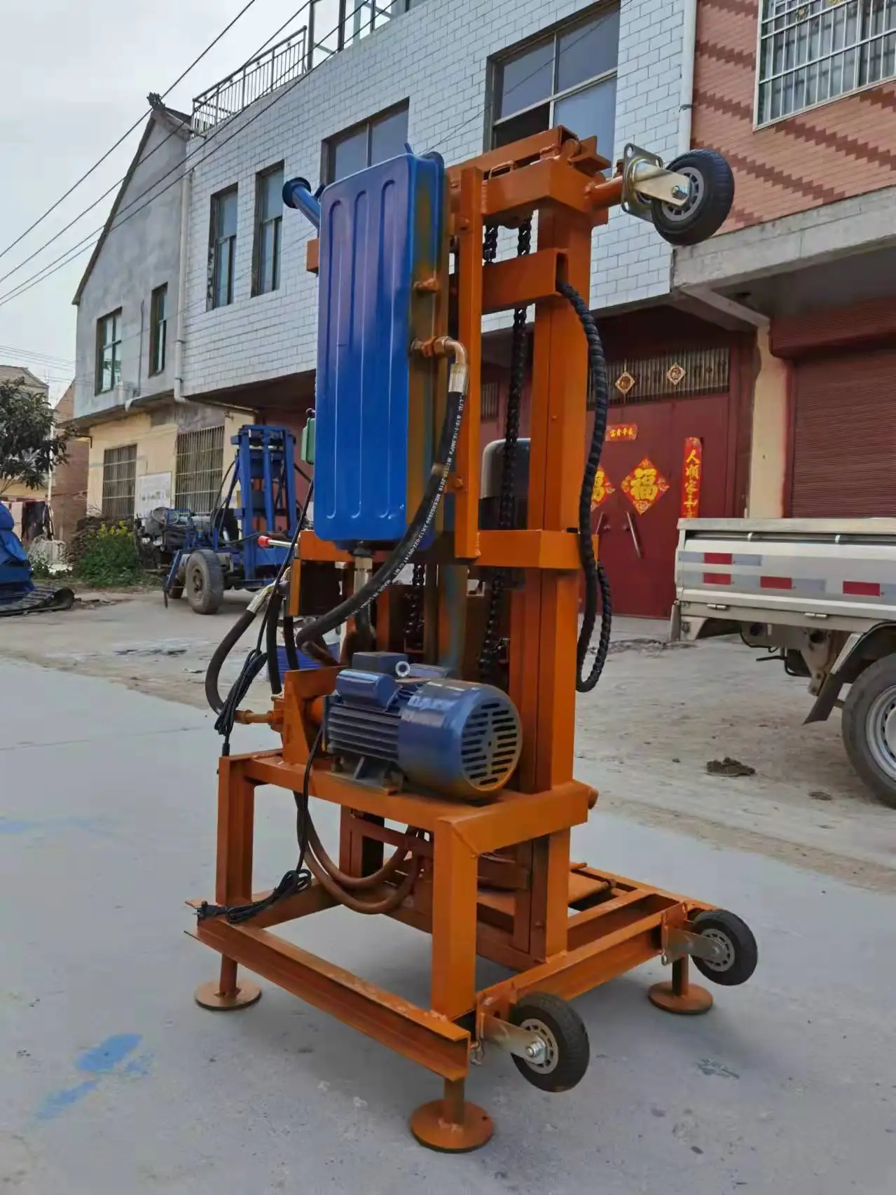 Индивидуальная ручная электрическая дрель, 100 м, бытовая легкая гидравлическая буровая установка для водяных скважин
Индивидуальная ручная электрическая дрель, 100 м, бытовая легкая гидравлическая буровая установка для водяных скважин