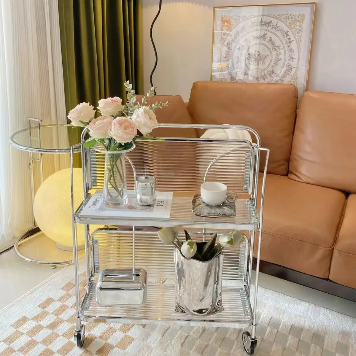 Nordic Movable Glass Cart Balcony Flower Stand Dining Car Transparent Glass Rack Home Living Room Sofa Light Luxury Side Tables
Nordic Movable Glass Cart Balcony Flower Stand Dining Car Transparent Glass Rack Home Living Room Sofa Light Luxury Side Tables