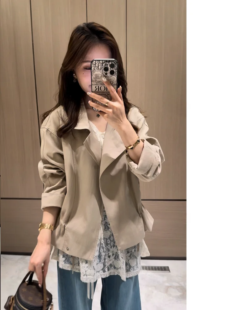 Xuanxuanchen Korean Style Early Spring Short Drawstring Coat Women's Loose Commute Elegance Outerwear Top 9668
Xuanxuanchen Korean Style Early Spring Short Drawstring Coat Women's Loose Commute Elegance Outerwear Top 9668