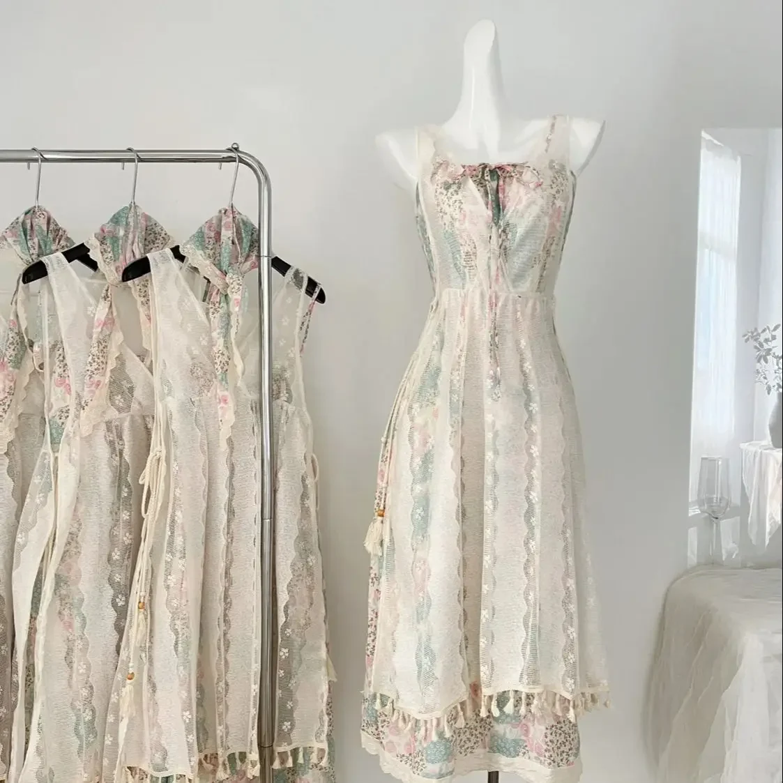 Women Flower Print Dress Y2k Vintage Elegant Off Shoulder Sleeveless Long Beach Dress One Piece Frocks 2000s Clothes Summer 2024
Women Flower Print Dress Y2k Vintage Elegant Off Shoulder Sleeveless Long Beach Dress One Piece Frocks 2000s Clothes Summer 2024