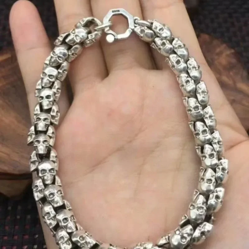 Tibetan and Miao Silver Skull To Ward Off Evil Spirits Fashionable Personality Charm Jewelry Men and Women Gift
Tibetan and Miao Silver Skull To Ward Off Evil Spirits Fashionable Personality Charm Jewelry Men and Women Gift