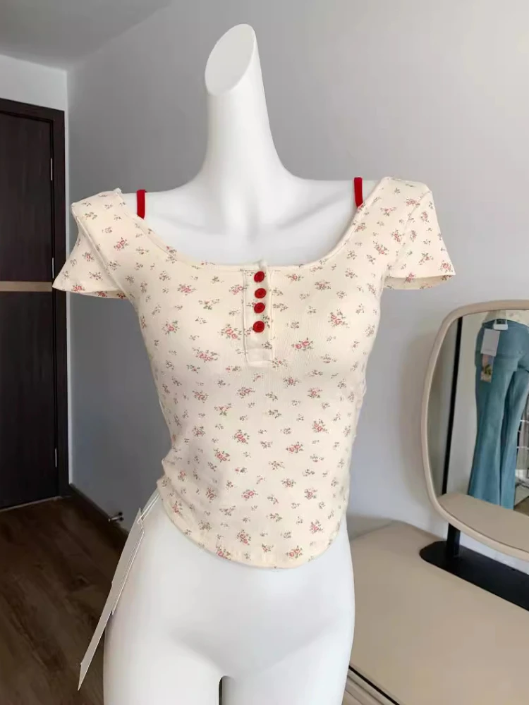 Deeptown Coquette White Floral Kawaii T-shirt Crop Top Women Short Sleeve Tee Women’s Summer Vacation Tow Pieces Slip Design.
Deeptown Coquette White Floral Kawaii T-shirt Crop Top Women Short Sleeve Tee Women’s Summer Vacation Tow Pieces Slip Design.