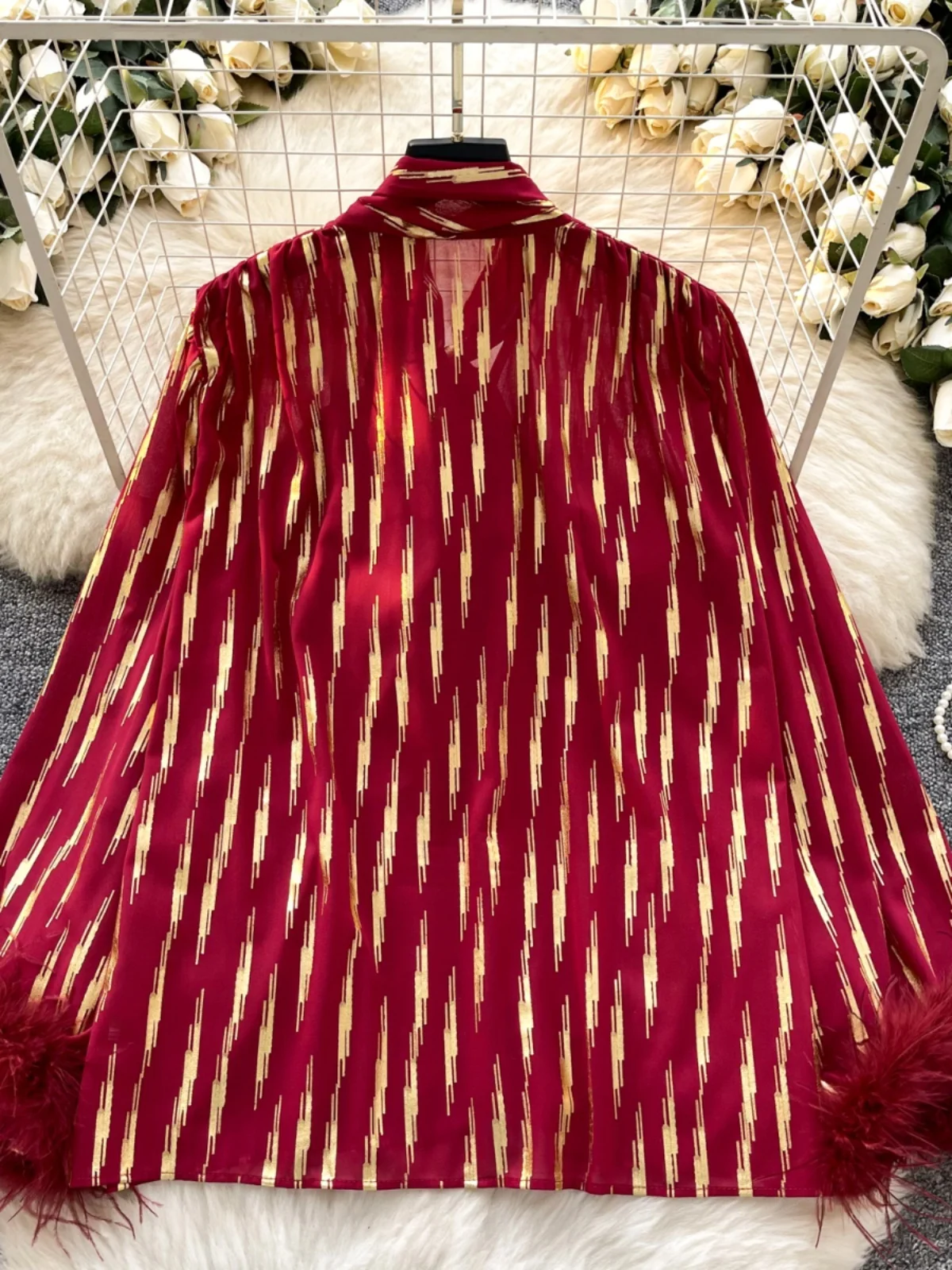 Vintage Knot Belted Fur Sve Gold Stamp Print Loose Women's Faionable irt Korean Sle Commute Wind Long Sve
Vintage Knot Belted Fur Sve Gold Stamp Print Loose Women's Faionable irt Korean Sle Commute Wind Long Sve