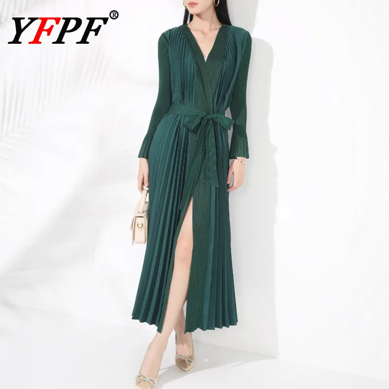 YFPF Miyake Pleated Women Dress Fashion V Neck Flare Sleeve Belt Gathered Waist Solid Color Elegant Clothing 2025 New 3A359
YFPF Miyake Pleated Women Dress Fashion V Neck Flare Sleeve Belt Gathered Waist Solid Color Elegant Clothing 2025 New 3A359