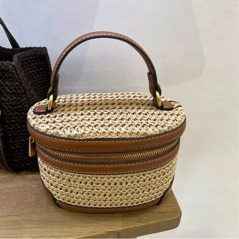 Brand Woven Contrast Color Handbag Leather Border Lunchbox Bag Women Cosmetic Tote With Handle Summer Travel Beach Zipper Purse
Brand Woven Contrast Color Handbag Leather Border Lunchbox Bag Women Cosmetic Tote With Handle Summer Travel Beach Zipper Purse
