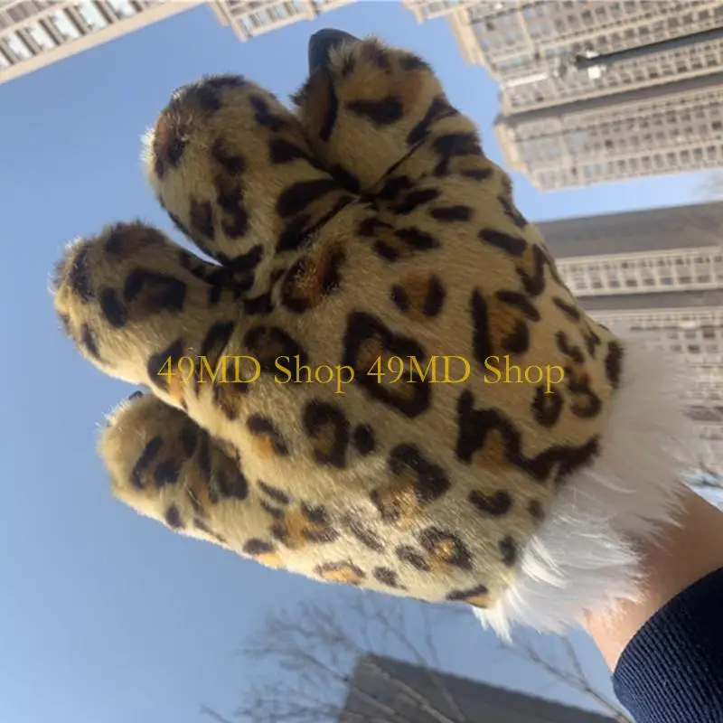 49MD Adult Kids Simulation Leopard Paw Plush Gloves Animal Stuffed Padded Hand Warmer Cosplay Costume Mittens
49MD Adult Kids Simulation Leopard Paw Plush Gloves Animal Stuffed Padded Hand Warmer Cosplay Costume Mittens