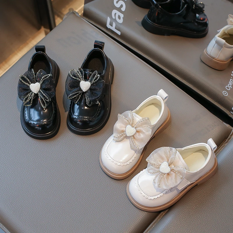 2025 Spring Autumn Girl Lolita Mary Jane Shoes New Fashion Kids Causal Dress Shoes Wedding Party Children Princess Leather Shoes 
2025 Spring Autumn Girl Lolita Mary Jane Shoes New Fashion Kids Causal Dress Shoes Wedding Party Children Princess Leather Shoes