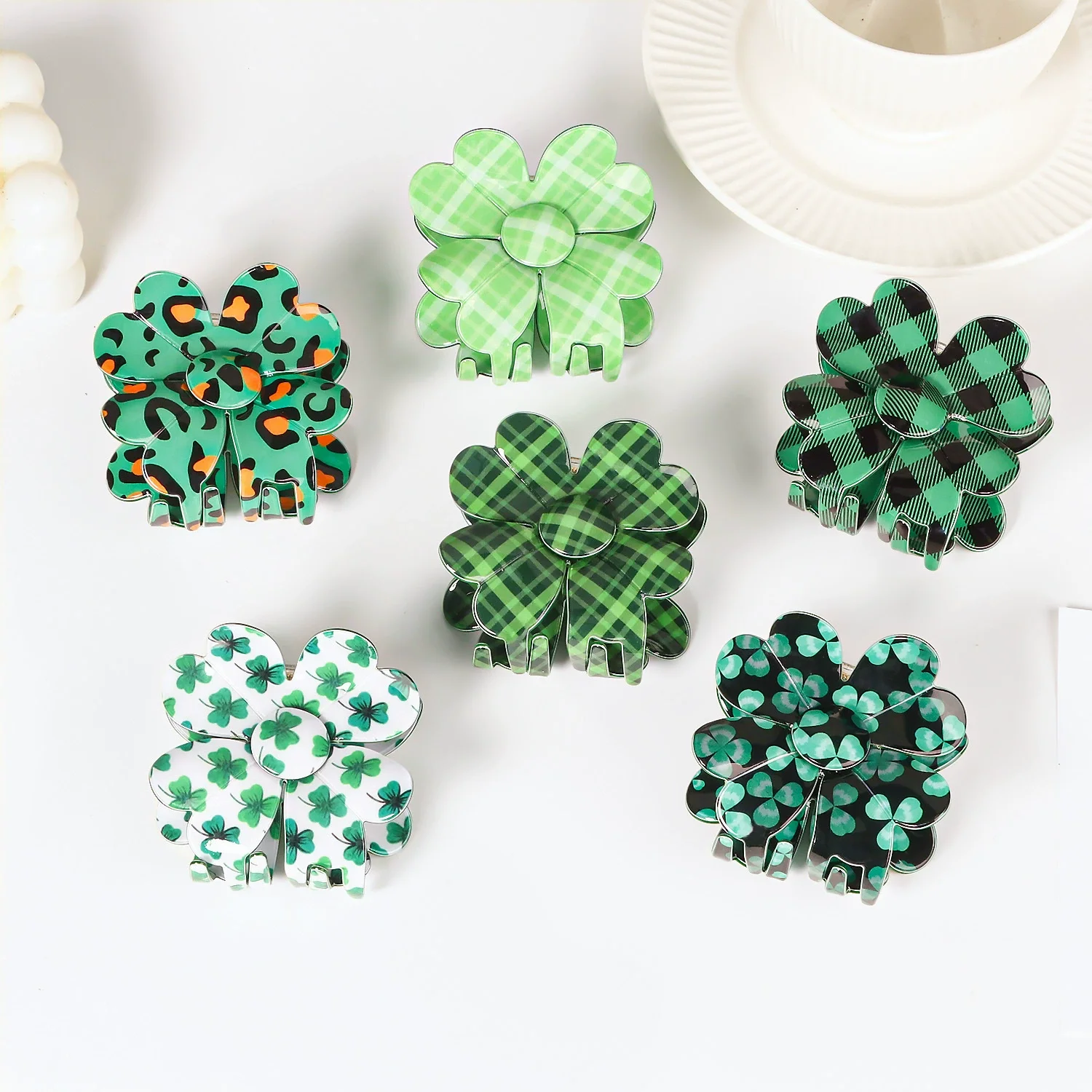 DuoShang New St. Patrick's Day Lucky Clover Hair Claw Acrylic Claw Clips Green Clover Crab Hair Clips for Women Hair Accessories
DuoShang New St. Patrick's Day Lucky Clover Hair Claw Acrylic Claw Clips Green Clover Crab Hair Clips for Women Hair Accessories