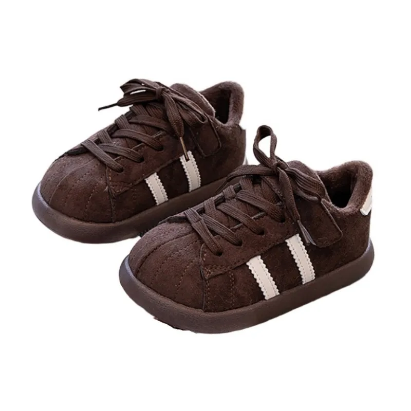 Детская бархатная спортивная обувь из искусственной кожи, нескользящая обувь для мальчиков, детская теплая обувь для девочек, повседневная обувь с большим носком на мягкой подошве26-
Детская бархатная спортивная обувь из искусственной кожи, нескользящая обувь для мальчиков, детская теплая обувь для девочек, повседневная обувь с большим носком на мягкой подошве26-