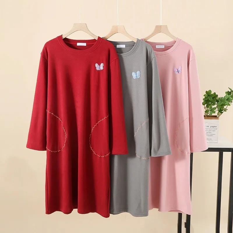 Осень-зима, женская повседневная свободная ночная рубашка, женская теплая бархатная ночная рубашка, женская одежда для сна с длинными рукавами, мягкое платье
Осень-зима, женская повседневная свободная ночная рубашка, женская теплая бархатная ночная рубашка, женская одежда для сна с длинными рукавами, мягкое платье