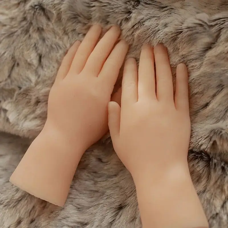 Lifelike Hand Model Children Kids Imitation Hand Shooting Photography Props Small Cute Fake Hands Sketch TPE XIAOSHOU
Lifelike Hand Model Children Kids Imitation Hand Shooting Photography Props Small Cute Fake Hands Sketch TPE XIAOSHOU