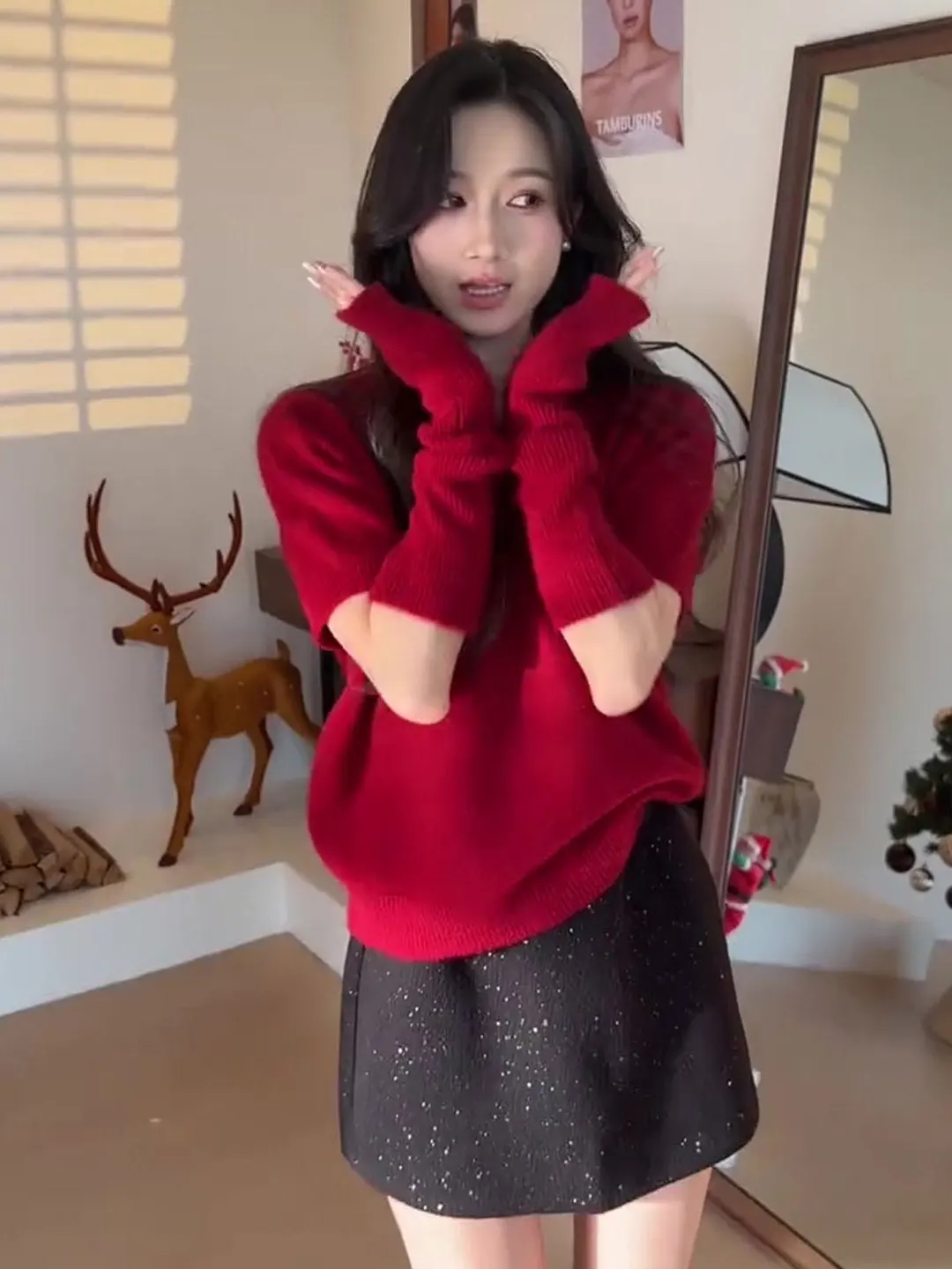 Loose Women's Short Sleeve Knitted Sweater Red New Year's Sleeve Covers Autumn Winter Outerwear Casual Lazy Style Base Layer Top
Loose Women's Short Sleeve Knitted Sweater Red New Year's Sleeve Covers Autumn Winter Outerwear Casual Lazy Style Base Layer Top