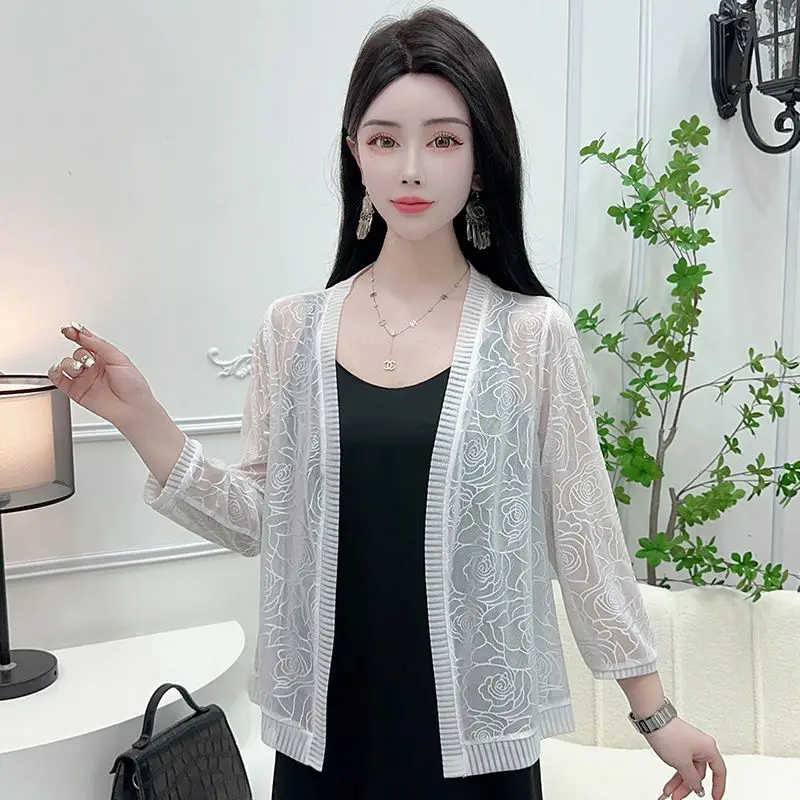 Women Shirt Sunproof Blouse Tops Summer Hollow Cardigan Beach Lace Chiffon Sunscreen Outwear Casual Long Sleeve Shirt Coat Wh1
Women Shirt Sunproof Blouse Tops Summer Hollow Cardigan Beach Lace Chiffon Sunscreen Outwear Casual Long Sleeve Shirt Coat Wh1