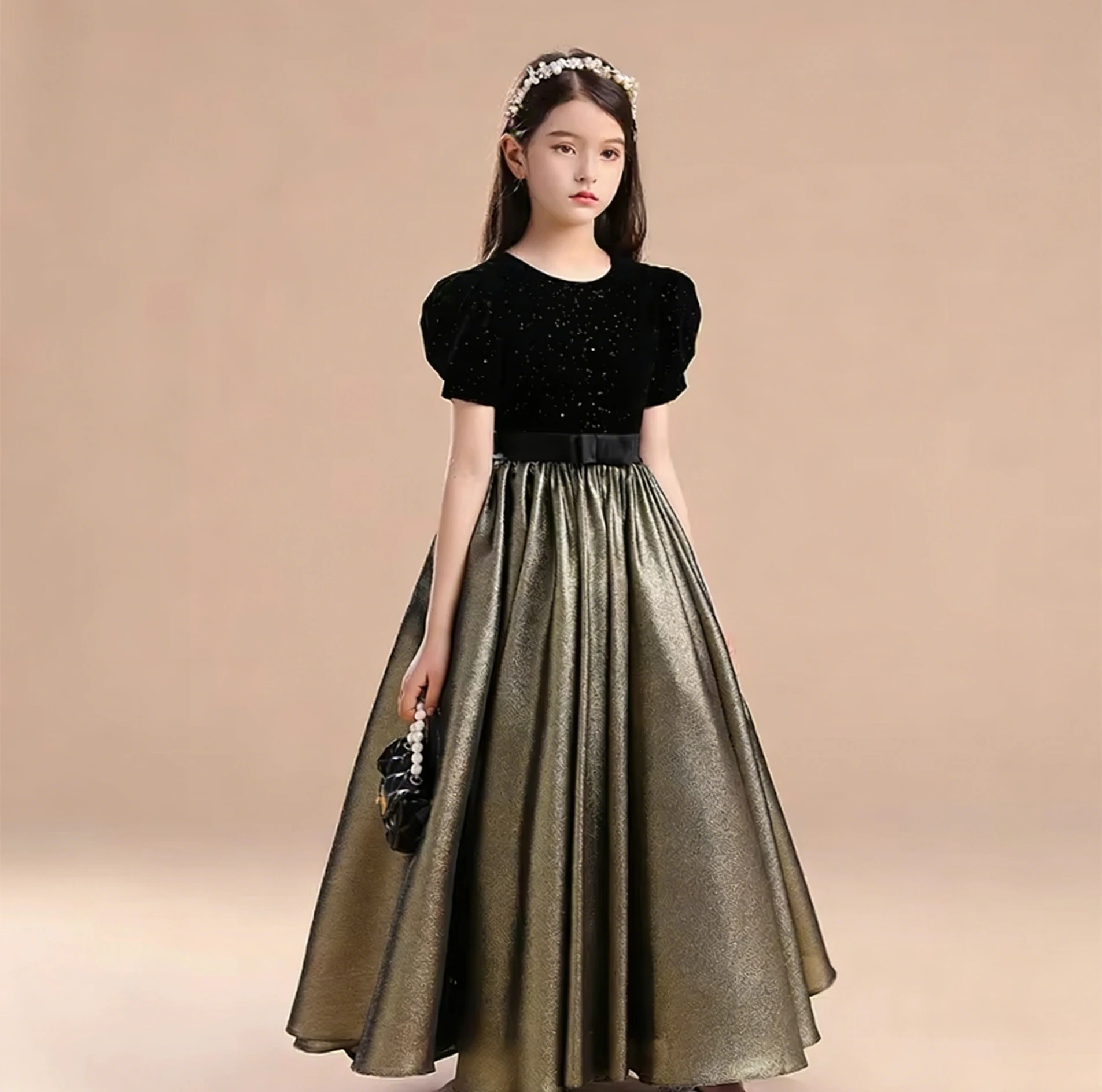 Customized Flower Girl Dress For Wedding Glitter Short Sleeve Floor Length High Waist Elegant Kids Birthday First Communion Gown
Customized Flower Girl Dress For Wedding Glitter Short Sleeve Floor Length High Waist Elegant Kids Birthday First Communion Gown