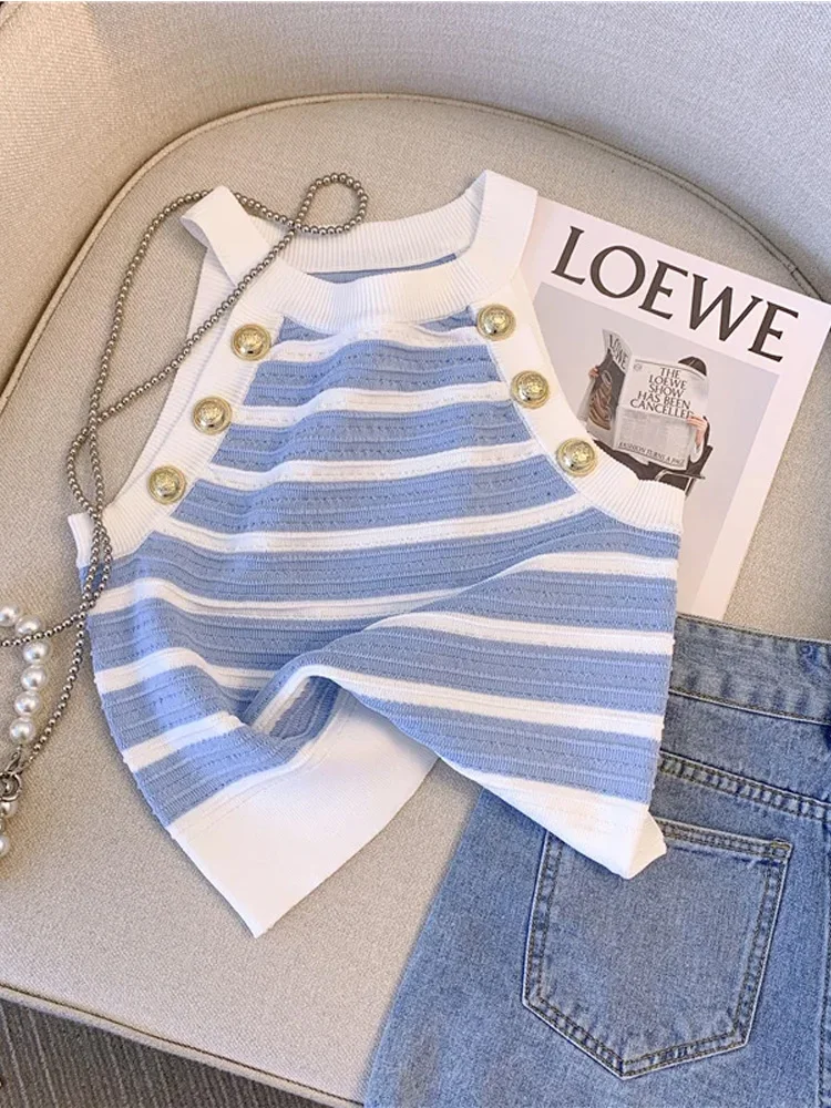 Halter Slim Striped Knitted Vests Women Crop Tops 2025 Summer Sleeveless Gold Buttons Knitwear Sexy Elegant Streetwear Vests
Halter Slim Striped Knitted Vests Women Crop Tops 2025 Summer Sleeveless Gold Buttons Knitwear Sexy Elegant Streetwear Vests