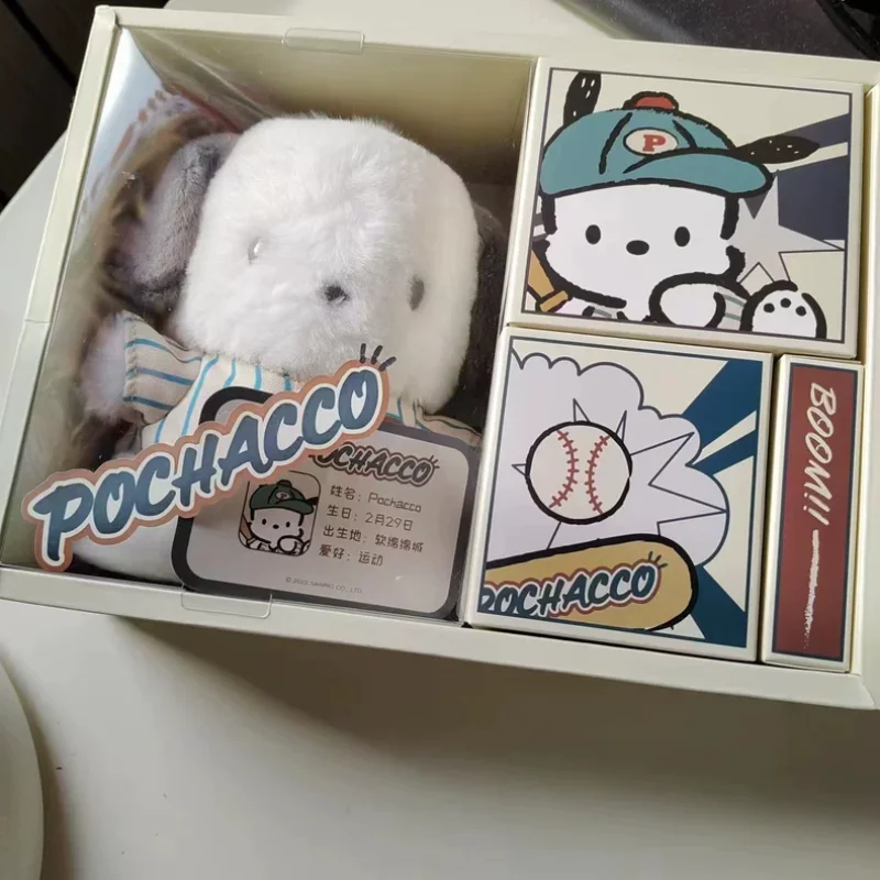 Плюшевые куклы Sanrio, портативное зарядное устройство большой емкости с функцией зарядки, настольная игрушка, подарок на день рождения
Плюшевые куклы Sanrio, портативное зарядное устройство большой емкости с функцией зарядки, настольная игрушка, подарок на день рождения