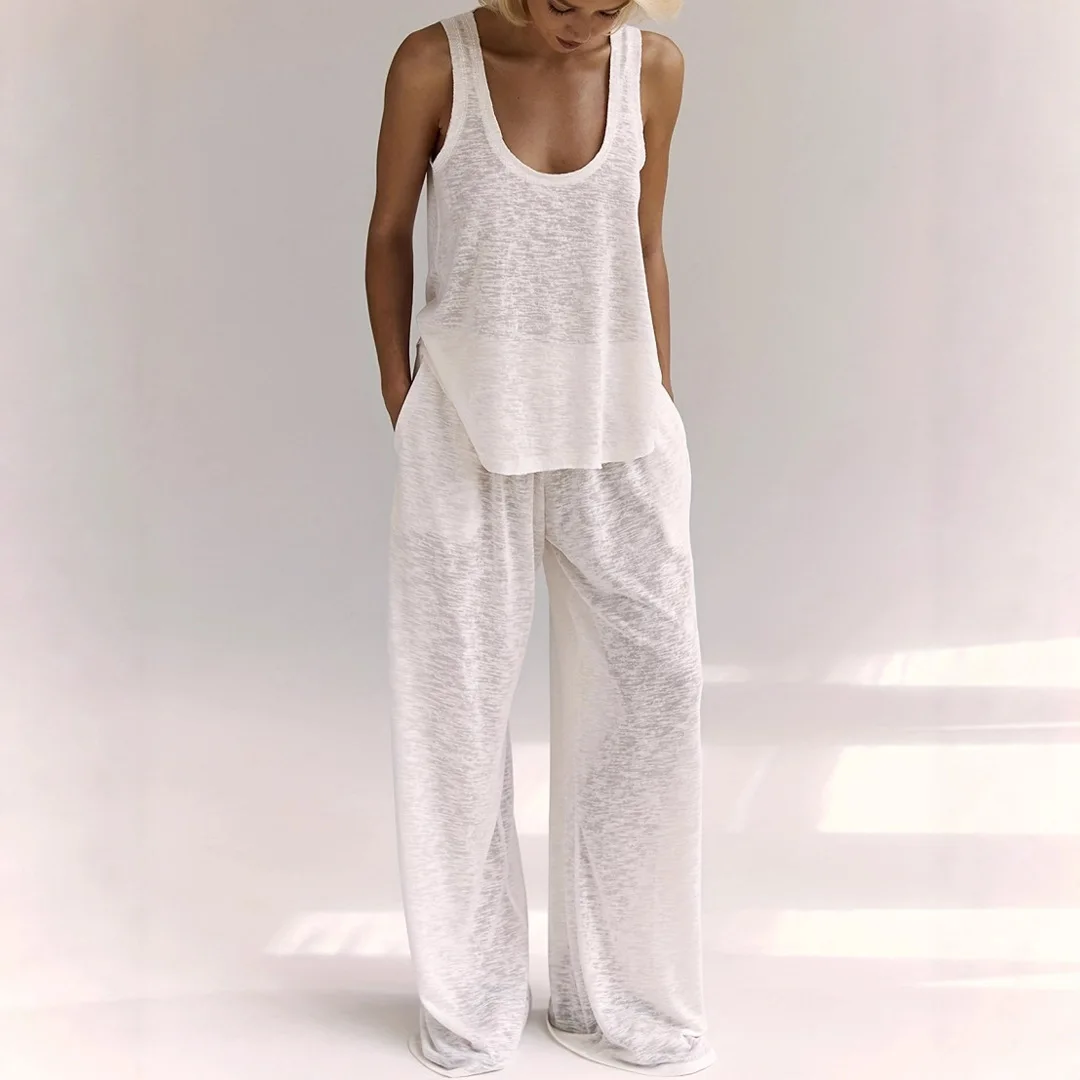 European and American Loose, Comfortable and Breathable Rayon Vest, Trousers, Pajamas Set, Home Clothes
European and American Loose, Comfortable and Breathable Rayon Vest, Trousers, Pajamas Set, Home Clothes