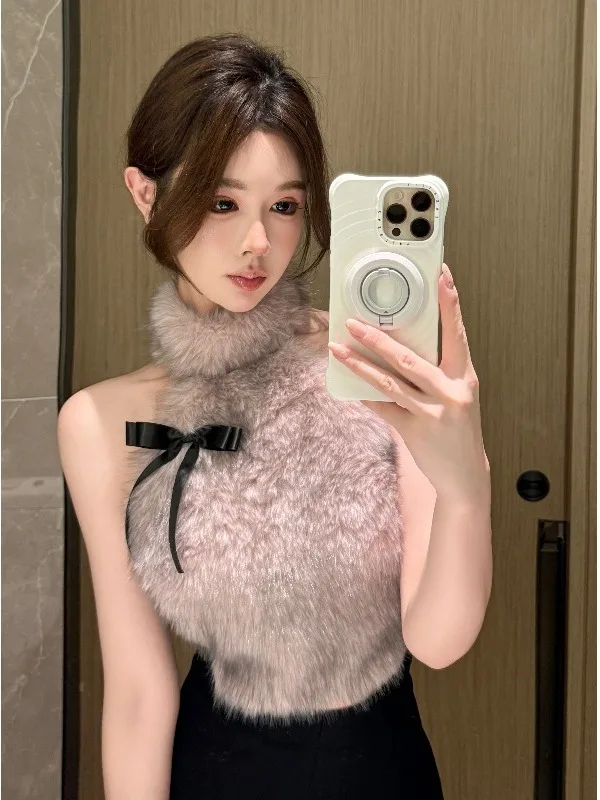 Soft Plush Knot Hanging Neck Strap Vest Base Shirt Splice Women's Fashionable Top Nicole Rose Brand 2025 Winter Col...
Soft Plush Knot Hanging Neck Strap Vest Base Shirt Splice Women's Fashionable Top Nicole Rose Brand 2025 Winter Col...