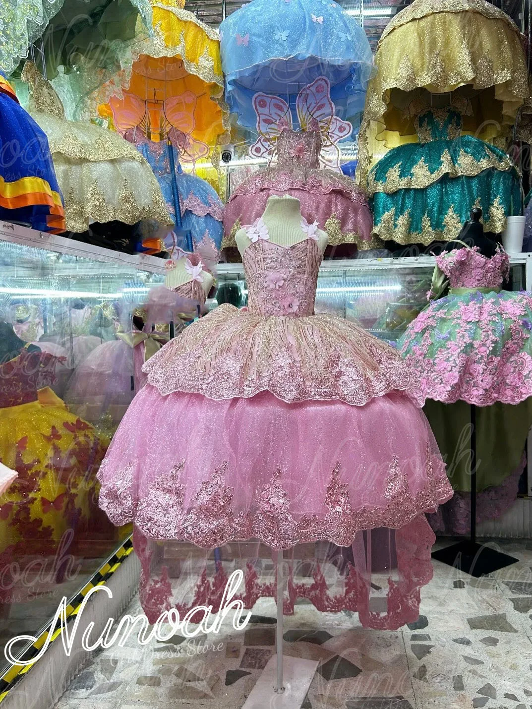 Pink Lace Appliques Flower Girl Dresses for Wedding Bow Sleeveless Birthday Party Floor Length First Communion Gowns Customized
Pink Lace Appliques Flower Girl Dresses for Wedding Bow Sleeveless Birthday Party Floor Length First Communion Gowns Customized