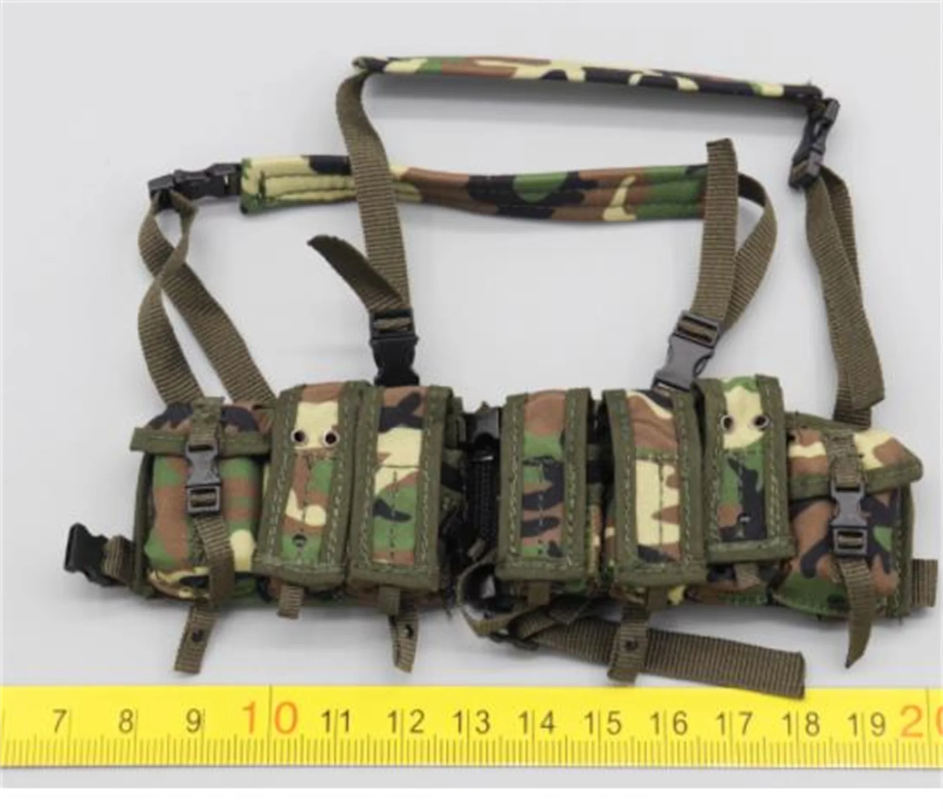 UD9046B 1/6 Scale Soldier Chest Hang toys Model for12'' Seal Team Pastor figure Soldier Fit 12 Inch Action Figure 
UD9046B 1/6 Scale Soldier Chest Hang toys Model for12'' Seal Team Pastor figure Soldier Fit 12 Inch Action Figure