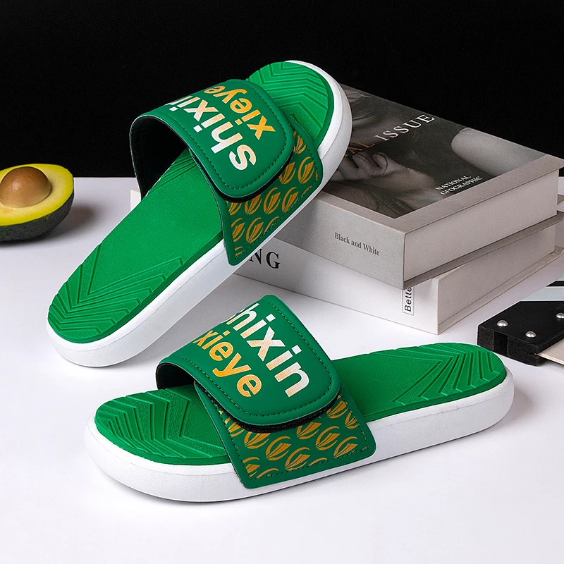 Trendy men's summer slippers with thick soles, Velcro decoration, lightweight casual shoes for outdoor wear
Trendy men's summer slippers with thick soles, Velcro decoration, lightweight casual shoes for outdoor wear