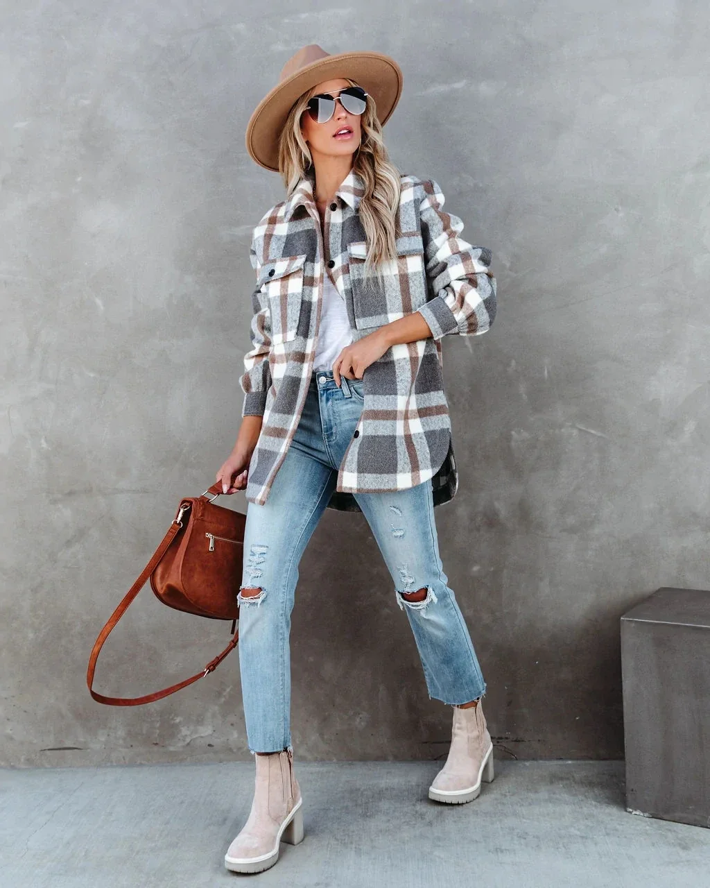 New Fashion Women Oversized Long Sleeve Plaid Shirt Blouse Tops Ladies Casual Autumn Winter Button Down Loose Lapel Pocket Shirt
New Fashion Women Oversized Long Sleeve Plaid Shirt Blouse Tops Ladies Casual Autumn Winter Button Down Loose Lapel Pocket Shirt