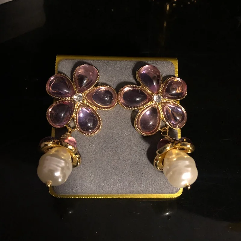 романтические серьги-гвоздики, элегантные серьги с бантом, серьги с фиолетовым цветком, серьги с жемчугом в стиле барокко, зажим для ушей
романтические серьги-гвоздики, элегантные серьги с бантом, серьги с фиолетовым цветком, серьги с жемчугом в стиле барокко, зажим для ушей