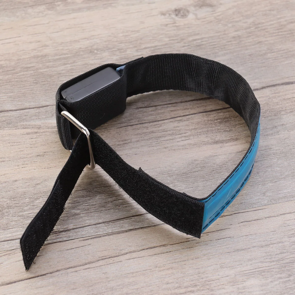 2 Pcs LED Light up Armband Flexible Wristband Bracelet Jogging Sports Running Lightweight
2 Pcs LED Light up Armband Flexible Wristband Bracelet Jogging Sports Running Lightweight