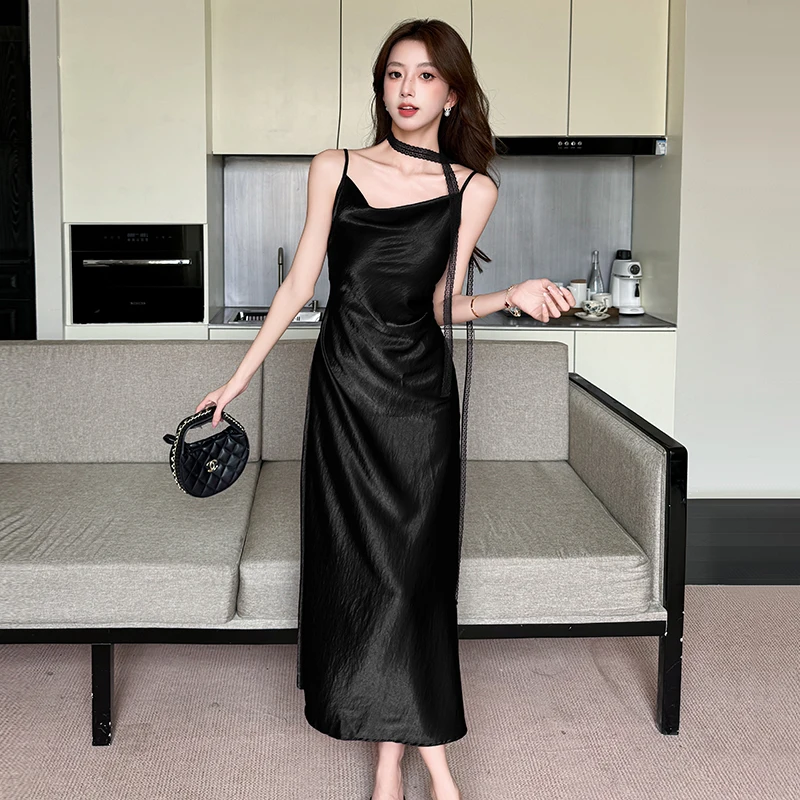 2025 New Satin Summer Dress Sleeveless Camisole Dress Fashion Woman Clothing Birthday Dress for Women Black and Purple Dresses
2025 New Satin Summer Dress Sleeveless Camisole Dress Fashion Woman Clothing Birthday Dress for Women Black and Purple Dresses