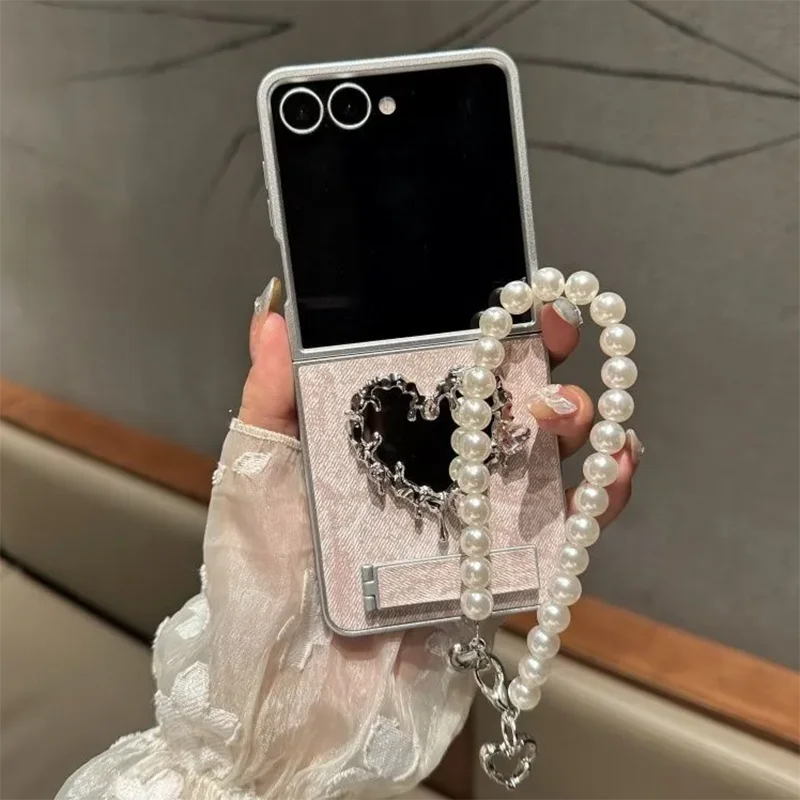 Matte Denim Phone Case For Samsung Z Flip7/6/5/4 Oppo Find N3 Flip Xiaomi Mix Flip Case With Heart Mirror Stand & Pearl Lanyard
Matte Denim Phone Case For Samsung Z Flip7/6/5/4 Oppo Find N3 Flip Xiaomi Mix Flip Case With Heart Mirror Stand & Pearl Lanyard