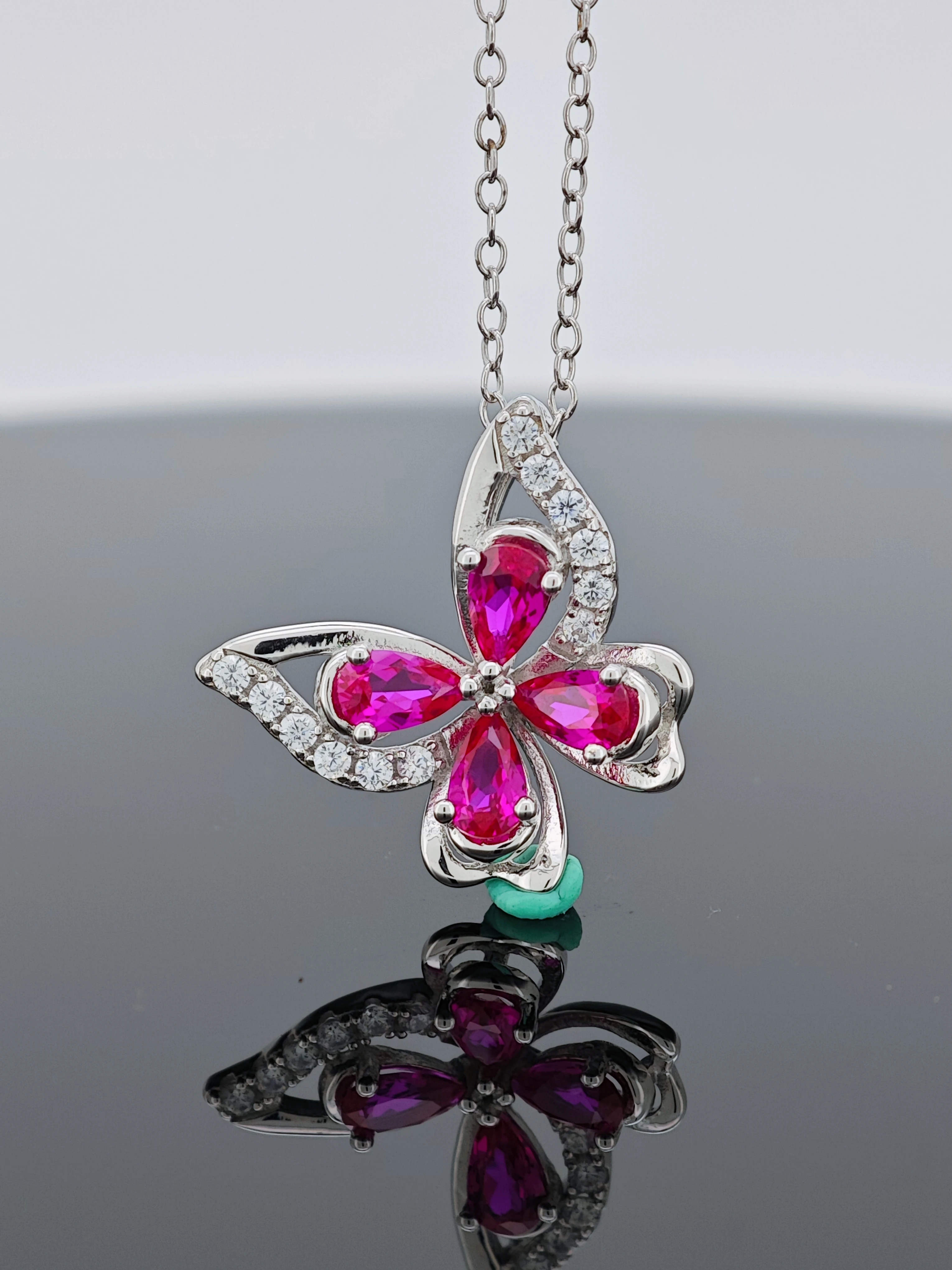Chu Ping Lab Grown Ruby Pear Cut Pendant With Butterfly Shape S925 Silver for Her Birthday or Anniversary Gift Fine Jewelry
Chu Ping Lab Grown Ruby Pear Cut Pendant With Butterfly Shape S925 Silver for Her Birthday or Anniversary Gift Fine Jewelry