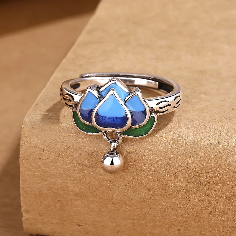 Vintage cloisonn é enamel lotus ring, women's ethnic style, Thai silver vintage fashion, burned blue adjustable ring
Vintage cloisonn é enamel lotus ring, women's ethnic style, Thai silver vintage fashion, burned blue adjustable ring