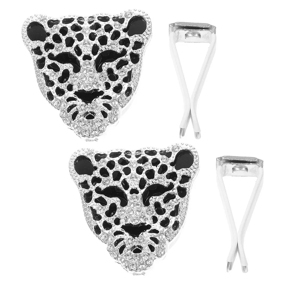 2Pcs Car Vent Clip Leopard Head Air Freshener Bling Rhinestone Decor Metal Car Outlet Clips for Women Luxury Vehicle Accessories
2Pcs Car Vent Clip Leopard Head Air Freshener Bling Rhinestone Decor Metal Car Outlet Clips for Women Luxury Vehicle Accessories