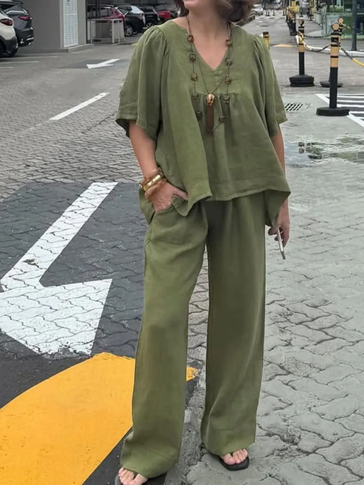 Summer New Casual Cotton Solid Two Piece Sets Women Half Sleeve V-neck Tops Packet Set Fashion Loose Sets Office Lady Outfits
Summer New Casual Cotton Solid Two Piece Sets Women Half Sleeve V-neck Tops Packet Set Fashion Loose Sets Office Lady Outfits