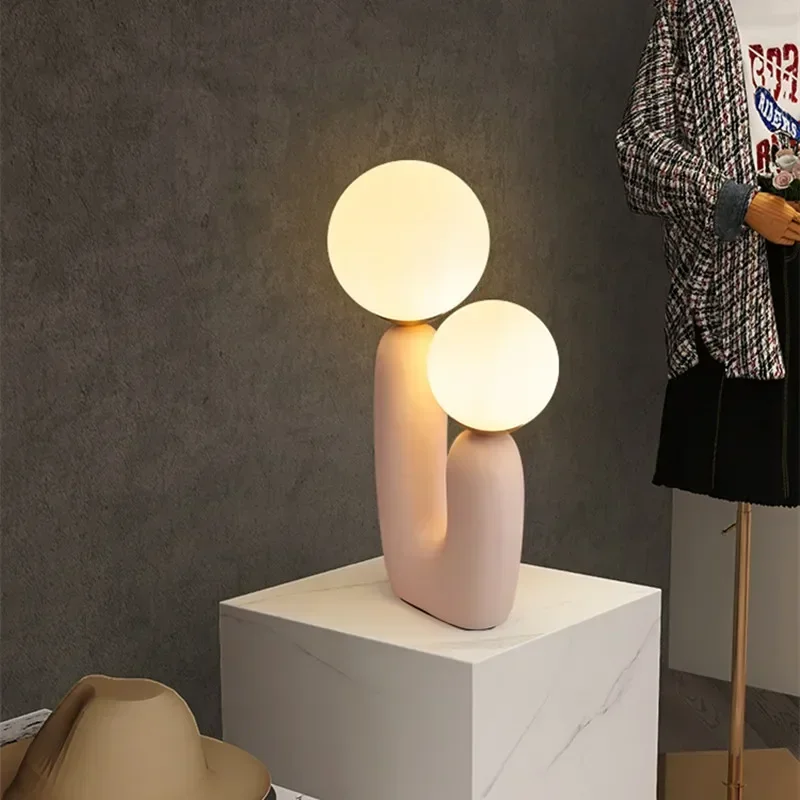 Postmodern glass ball table lamp Green Pink resin lamps Nordic Creativity cute lamp Bedroom Living Room girls room decor Lamp
Postmodern glass ball table lamp Green Pink resin lamps Nordic Creativity cute lamp Bedroom Living Room girls room decor Lamp